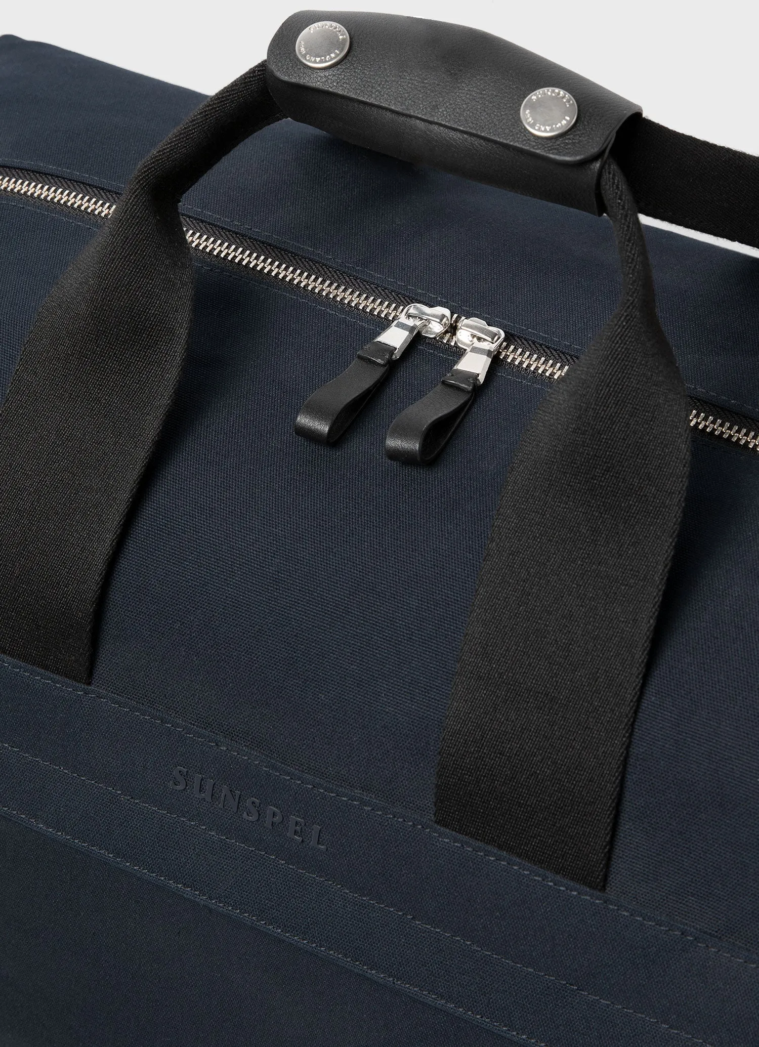 Weekend Bag in Navy